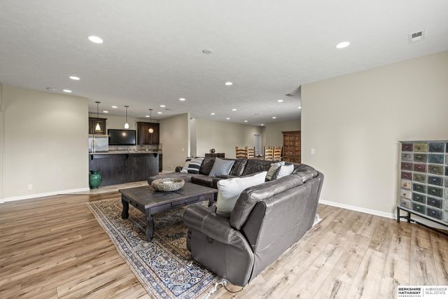 2302 N 178th Street, Omaha, NE 68116