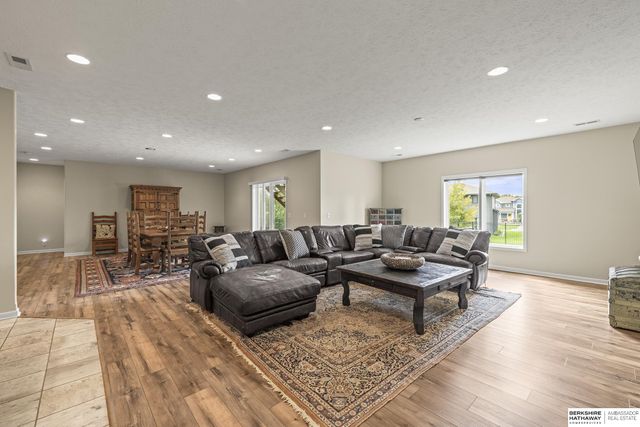 2302 N 178th Street, Omaha, NE 68116