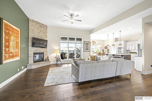 2302 N 178th Street, Omaha, NE 68116