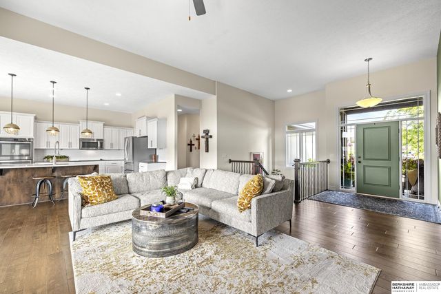 2302 N 178th Street, Omaha, NE 68116