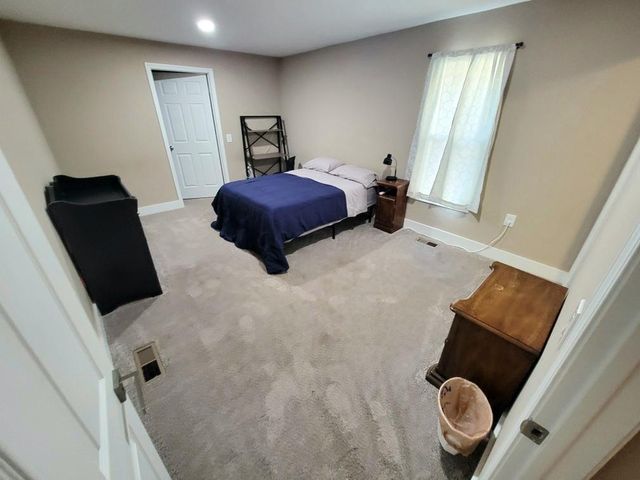 12 E Saint Clair Street, Newark, OH 43055