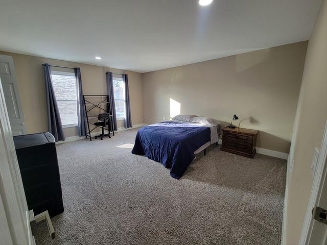 12 E Saint Clair Street, Newark, OH 43055