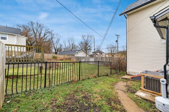 12 E Saint Clair Street, Newark, OH 43055