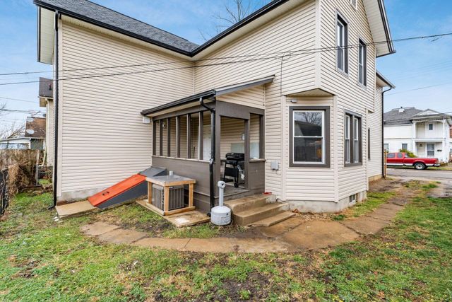12 E Saint Clair Street, Newark, OH 43055