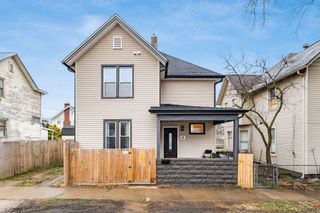 12 E Saint Clair Street, Newark, OH 43055