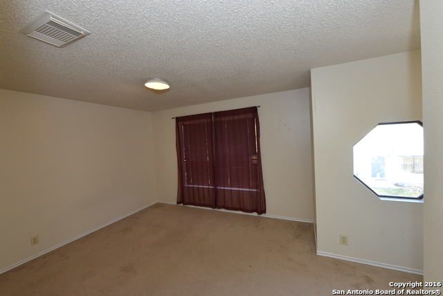 4914 Port Kenton, San Antonio, TX 78240