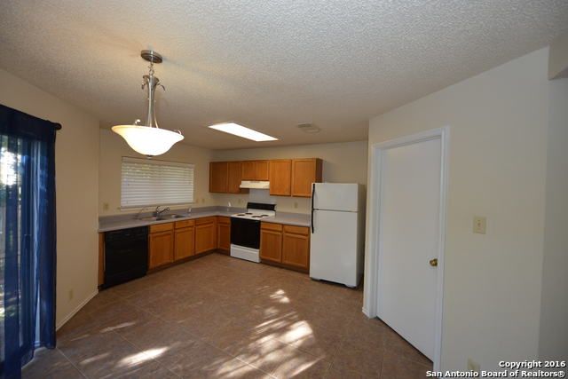 4914 Port Kenton, San Antonio, TX 78240