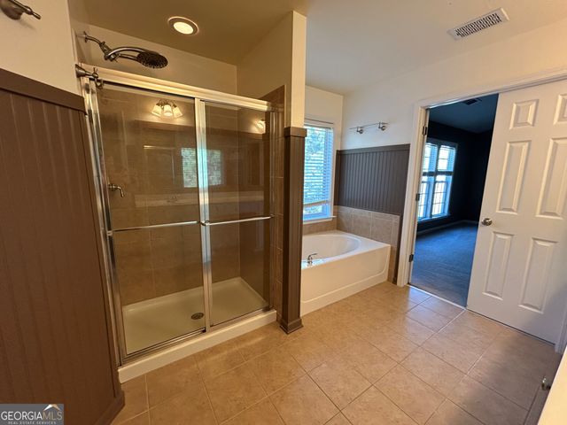 706 Oracle Drive, Lawrenceville, GA 30043