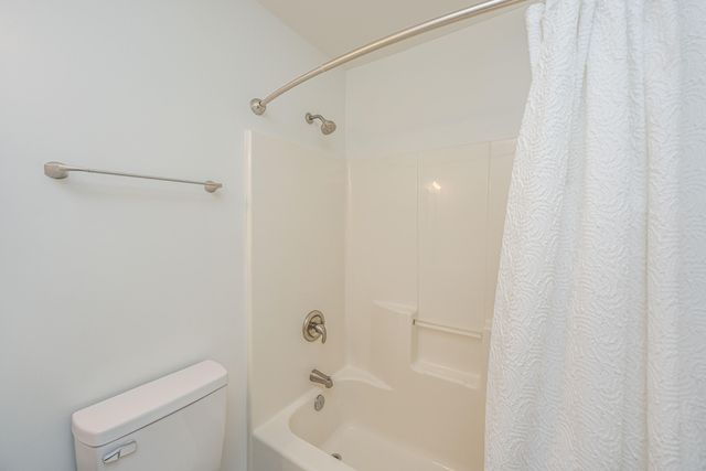 8506 Falling Leaf Lane, North Charleston, SC 29420