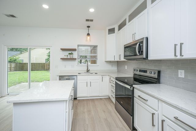 8506 Falling Leaf Lane, North Charleston, SC 29420