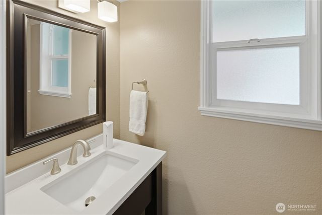 13314 78th Place NE, Kirkland, WA 98034