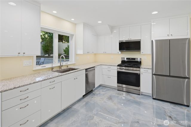13314 78th Place NE, Kirkland, WA 98034