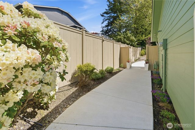 13314 78th Place NE, Kirkland, WA 98034