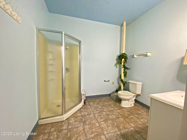 356 Armes Lively Rd, Leitchfield, KY 42754