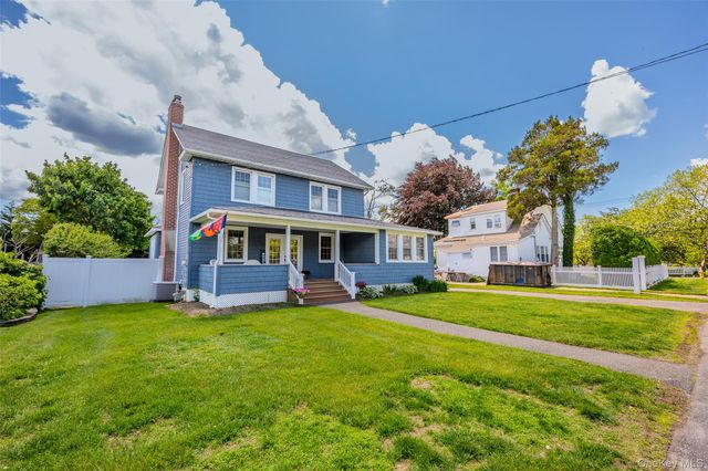 104 Elm Street, Sayville, NY 11782