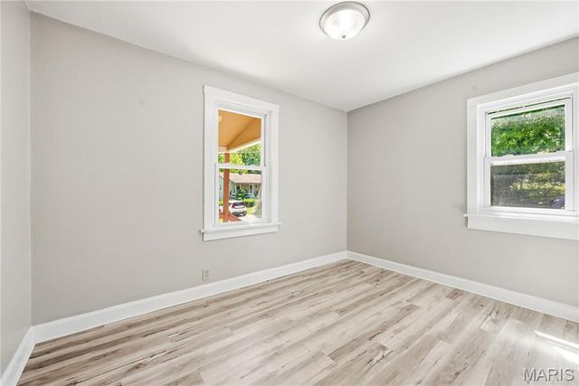 927 N Elm Avenue, Webster Groves, MO 63119