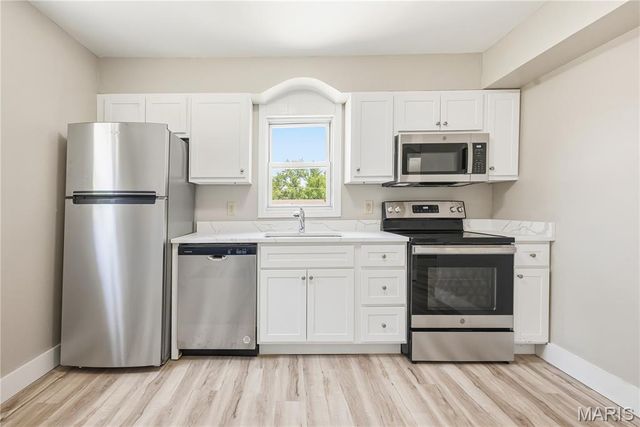 927 N Elm Avenue, Webster Groves, MO 63119