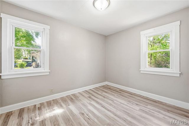 927 N Elm Avenue, Webster Groves, MO 63119