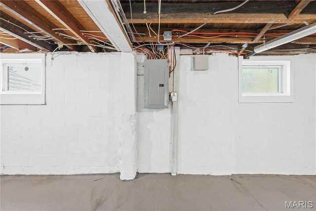 927 N Elm Avenue, Webster Groves, MO 63119