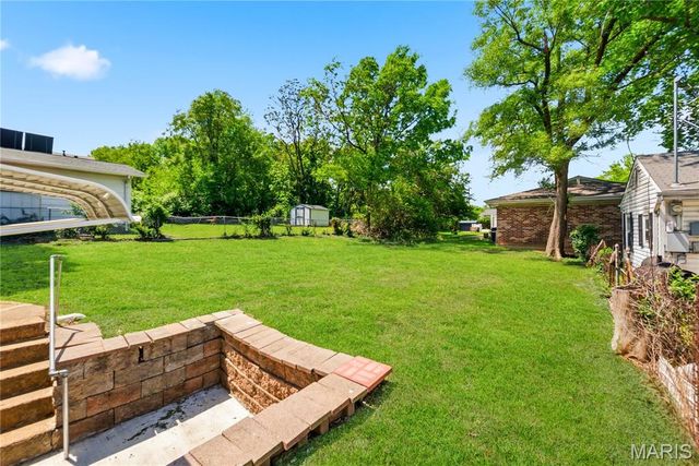927 N Elm Avenue, Webster Groves, MO 63119