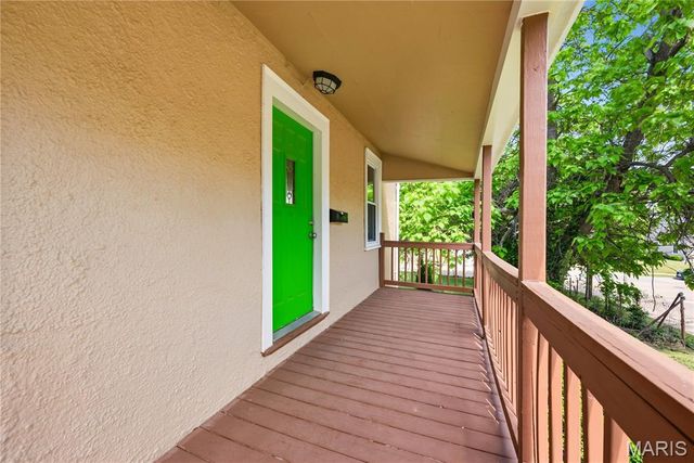 927 N Elm Avenue, Webster Groves, MO 63119