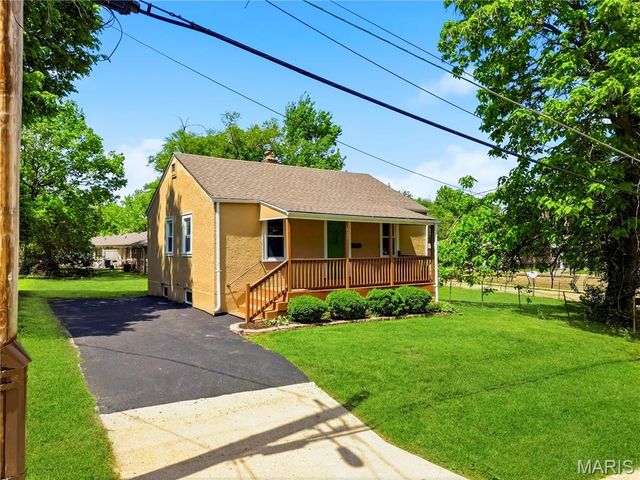 927 N Elm Avenue, Webster Groves, MO 63119