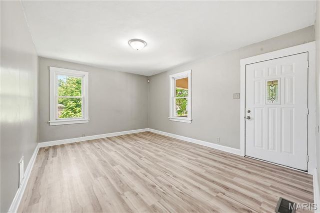 927 N Elm Avenue, Webster Groves, MO 63119