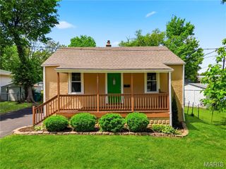 927 N Elm Avenue, Webster Groves, MO 63119