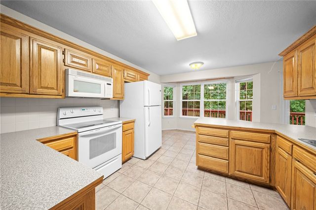 4 Winters Lane, Bella Vista, AR 72714