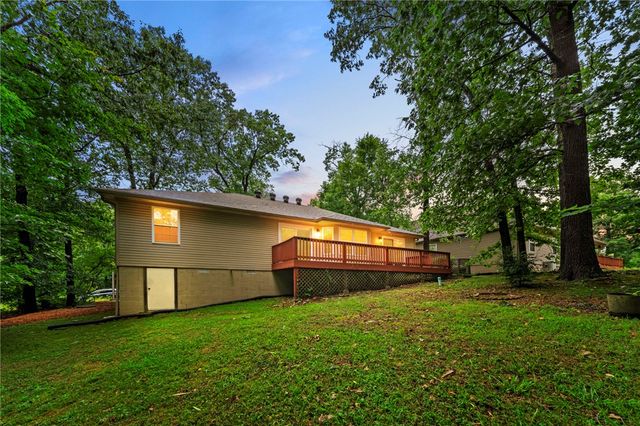 4 Winters Lane, Bella Vista, AR 72714