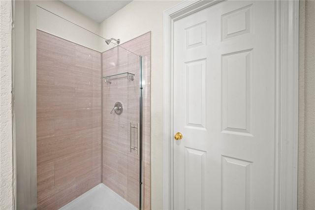 4 Winters Lane, Bella Vista, AR 72714