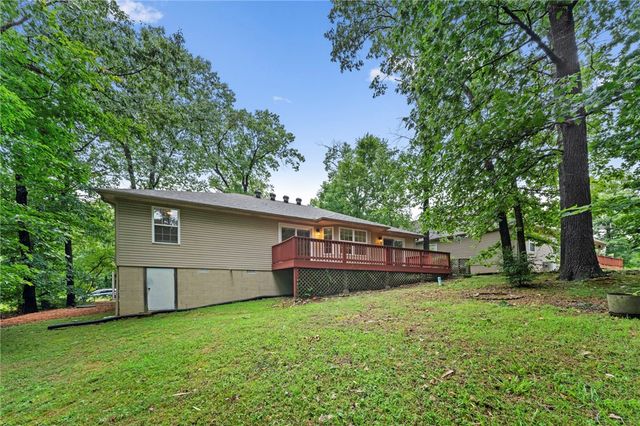 4 Winters Lane, Bella Vista, AR 72714