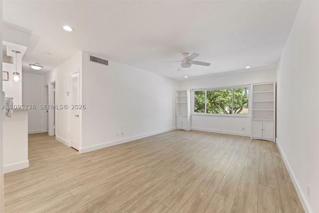 2210 NE 56th Pl 123, Fort Lauderdale, FL 33308