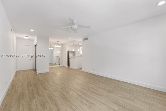 2210 NE 56th Pl 123, Fort Lauderdale, FL 33308
