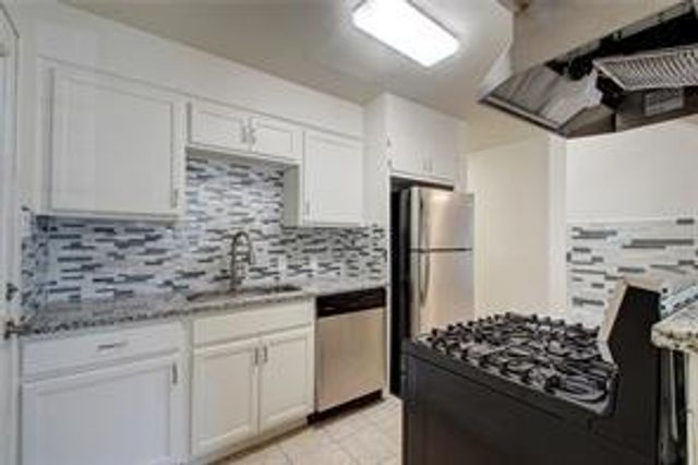 7909 Lazy LN A, Austin, TX 78757