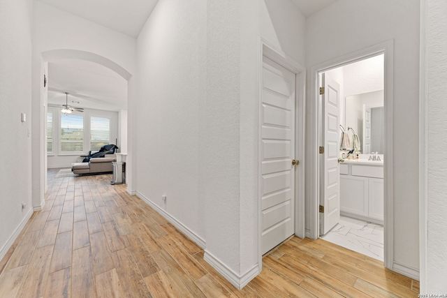 12418 Revolver Run, San Antonio, TX 78254