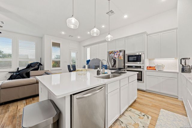 12418 Revolver Run, San Antonio, TX 78254