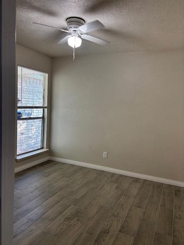 14207 Timberhaven Drive, Houston, TX 77066