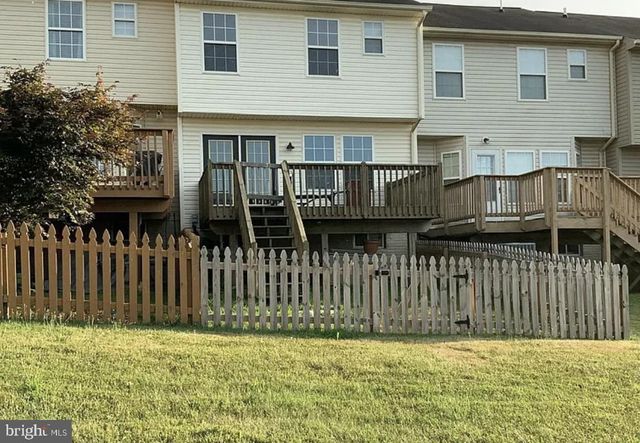 100 QUINCE TREE DR, Martinsburg, WV 25403