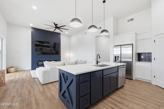 889 Kirkby Way, El Paso, TX 79928