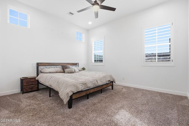 889 Kirkby Way, El Paso, TX 79928