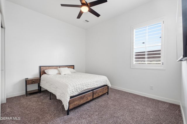 889 Kirkby Way, El Paso, TX 79928