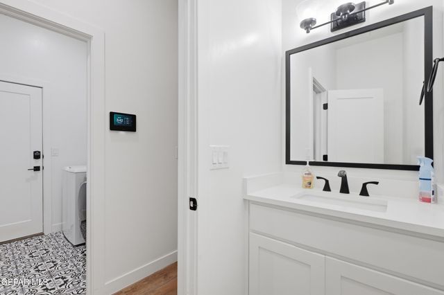 889 Kirkby Way, El Paso, TX 79928