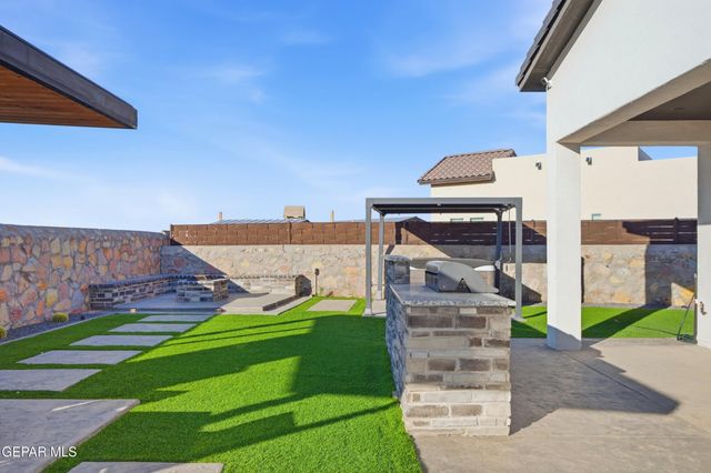 889 Kirkby Way, El Paso, TX 79928