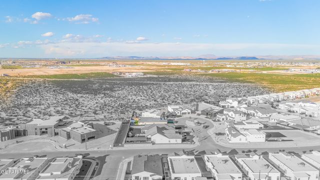 889 Kirkby Way, El Paso, TX 79928