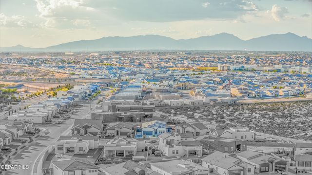 889 Kirkby Way, El Paso, TX 79928