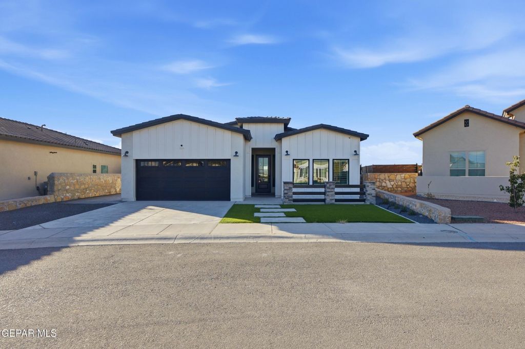 889 Kirkby Way, El Paso, TX 79928