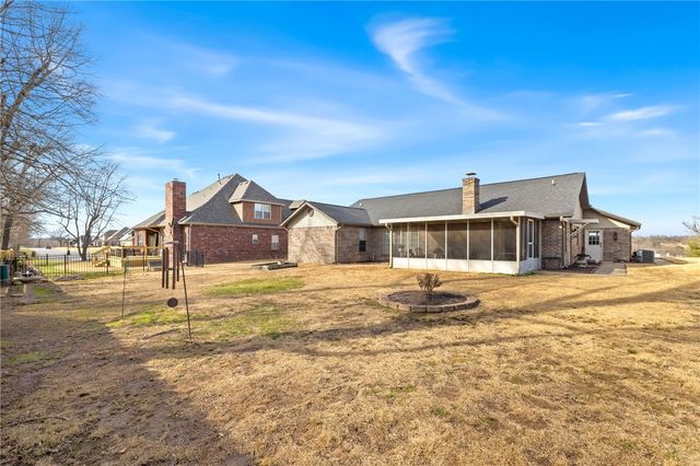 1623 Windsor Avenue, Springdale, AR 72764