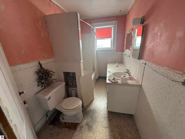 220 Alice Street, East Tawas, MI 48730