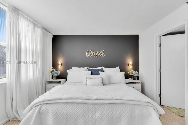 4550 NW 18th Ave 206, Deerfield Beach, FL 33064